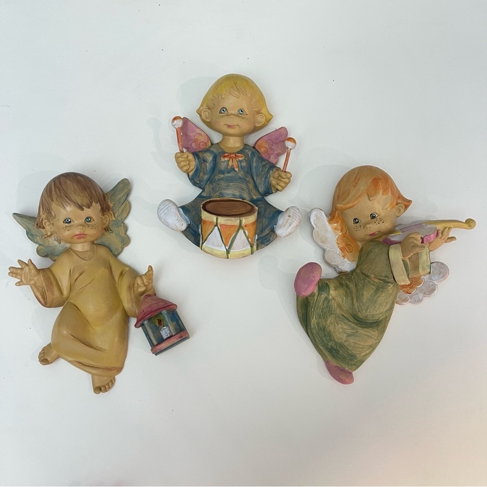 3 Vtg Wall Hanging Angels Made in Italy Molded Plastic Figures Italy Christmas